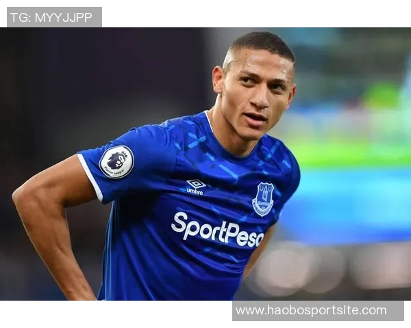 理查利森成为第五位在英超出场250次的巴西球员荣耀时刻